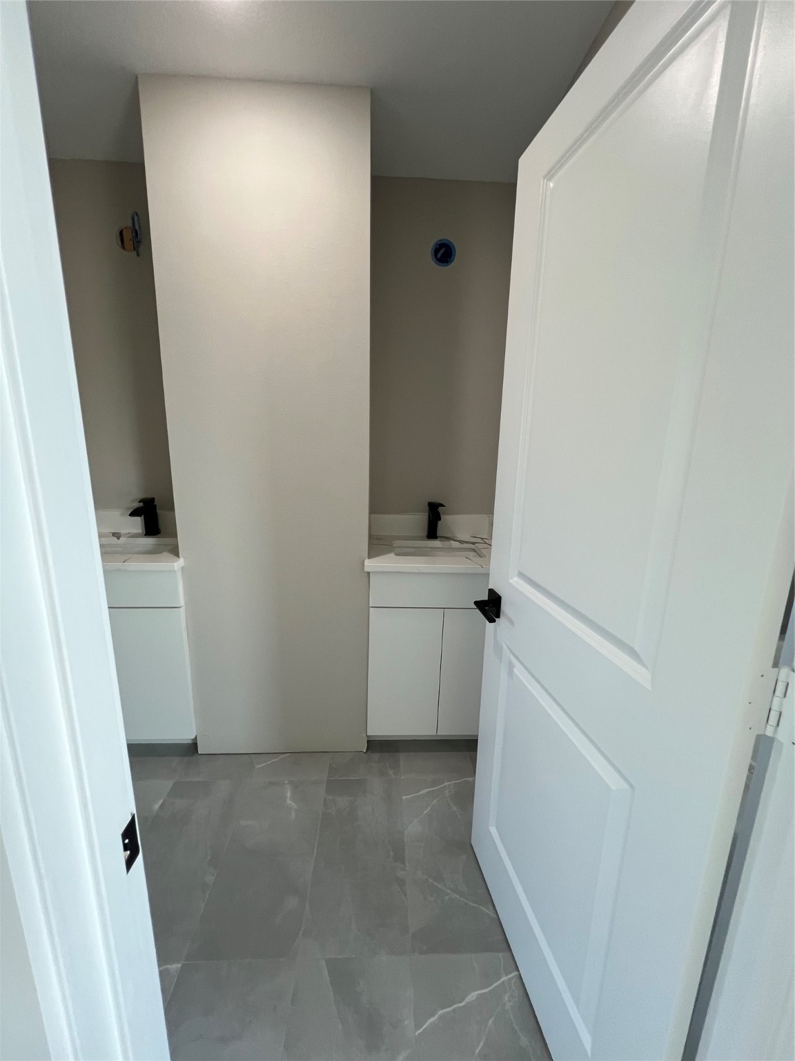 2603 Piemonte Ct Ave Spring Spring, TX 77388 - Photo 24 of 30 a view of a bathroom with a sink