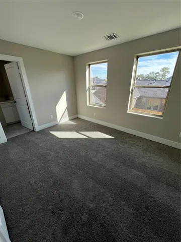 a view of empty room with window