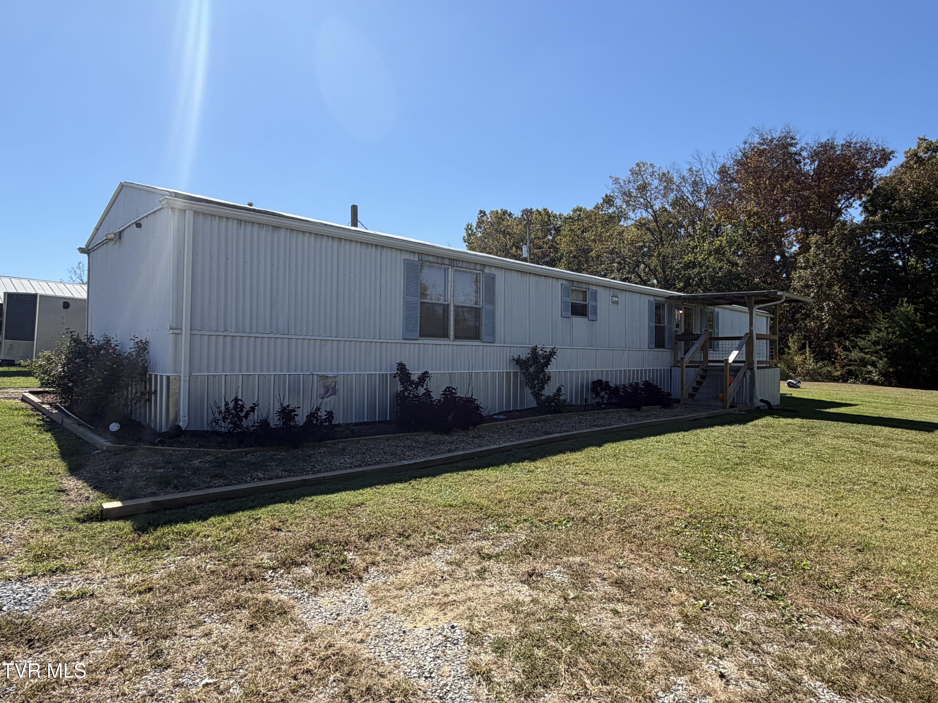335 Carpenters Chapel Road Mosheim, TN 37818 - Photo 1 of 28 IMG_0337
