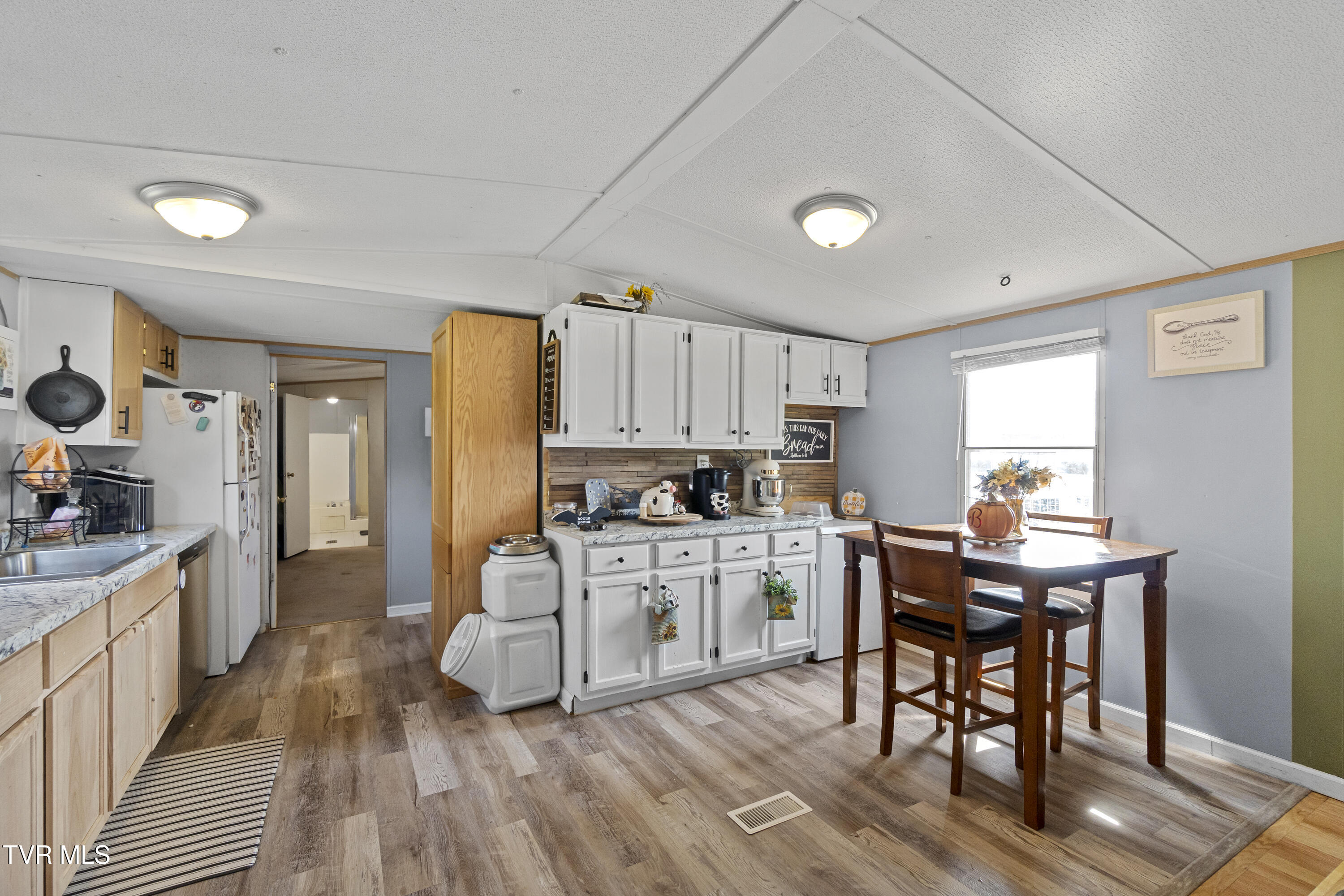 335 Carpenters Chapel Road Mosheim, TN 37818 - Photo 8 of 28 DSC06921