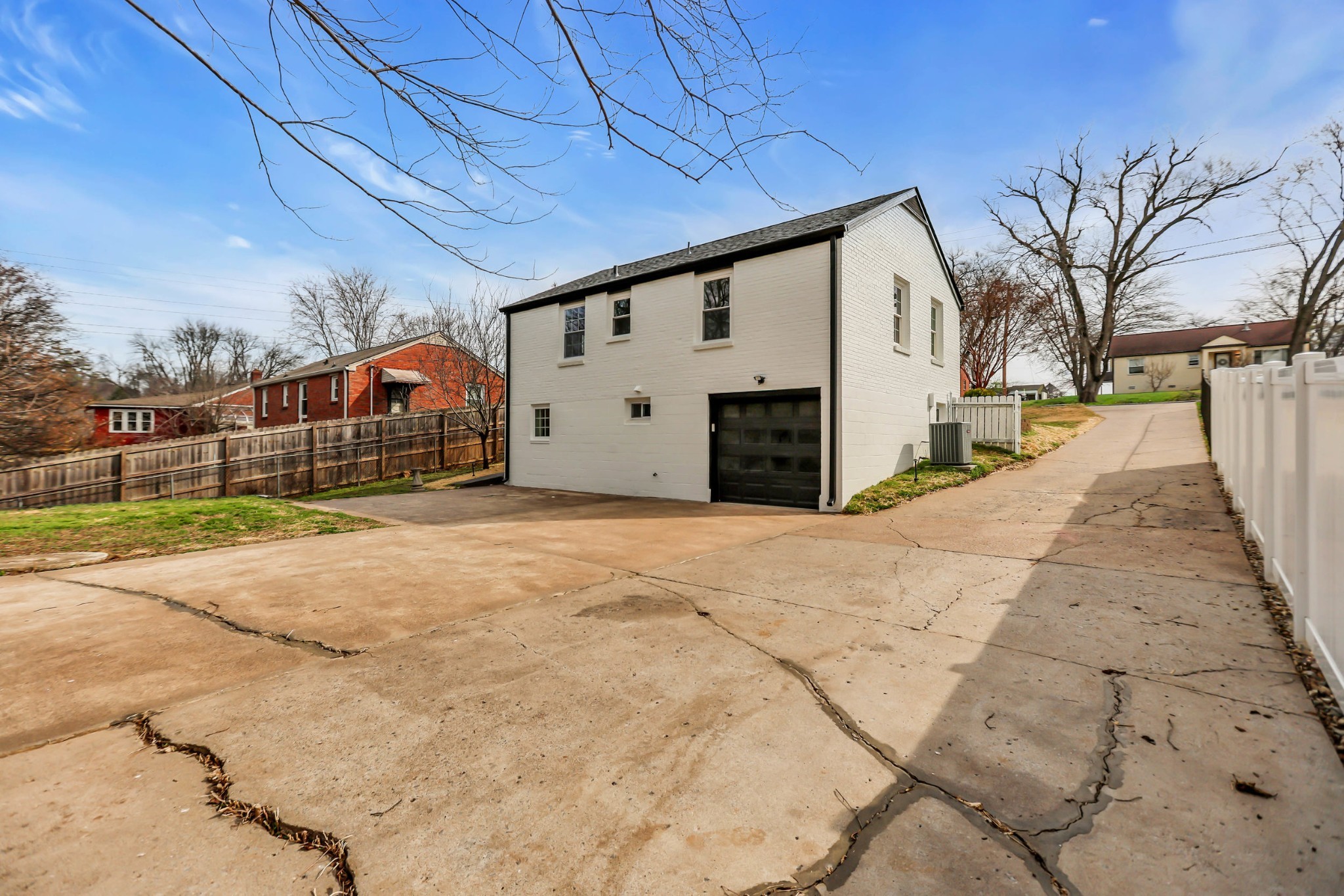414 Springview Drive Nashville, TN 37214 - Photo 40 of 43 a view of large parking space
