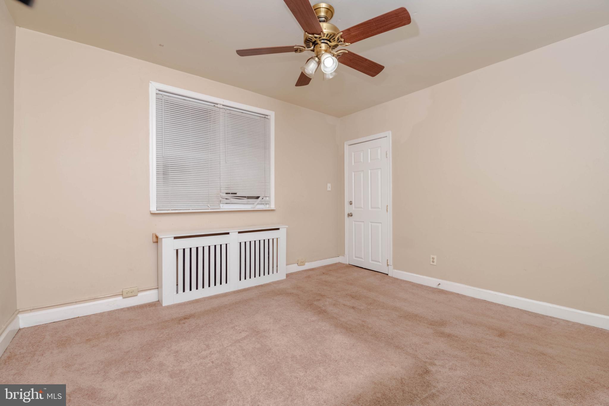 3500 4th Street Baltimore, MD 21225 - Photo 19 of 43 Spacious room with natural light and charm.