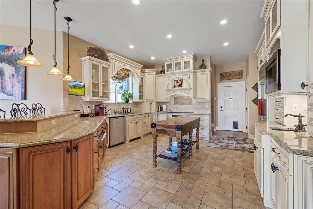 5004 West Buell Lane Spokane, WA 99224 - Photo 12 of 50