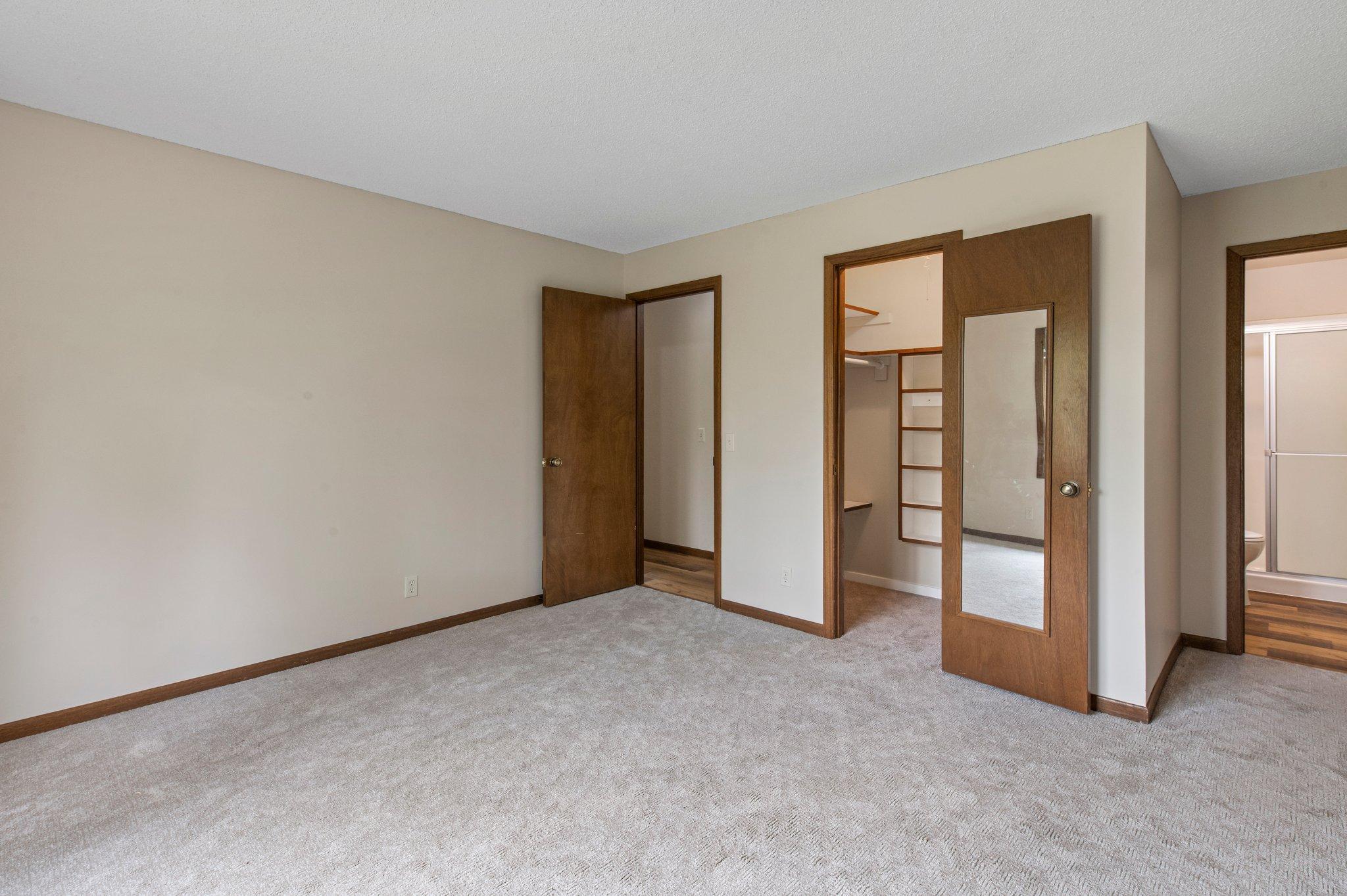 1889 Fox Ridge Road, Unit D West St. Paul, MN 55118 - Photo 21 of 34 Gallery Image 21