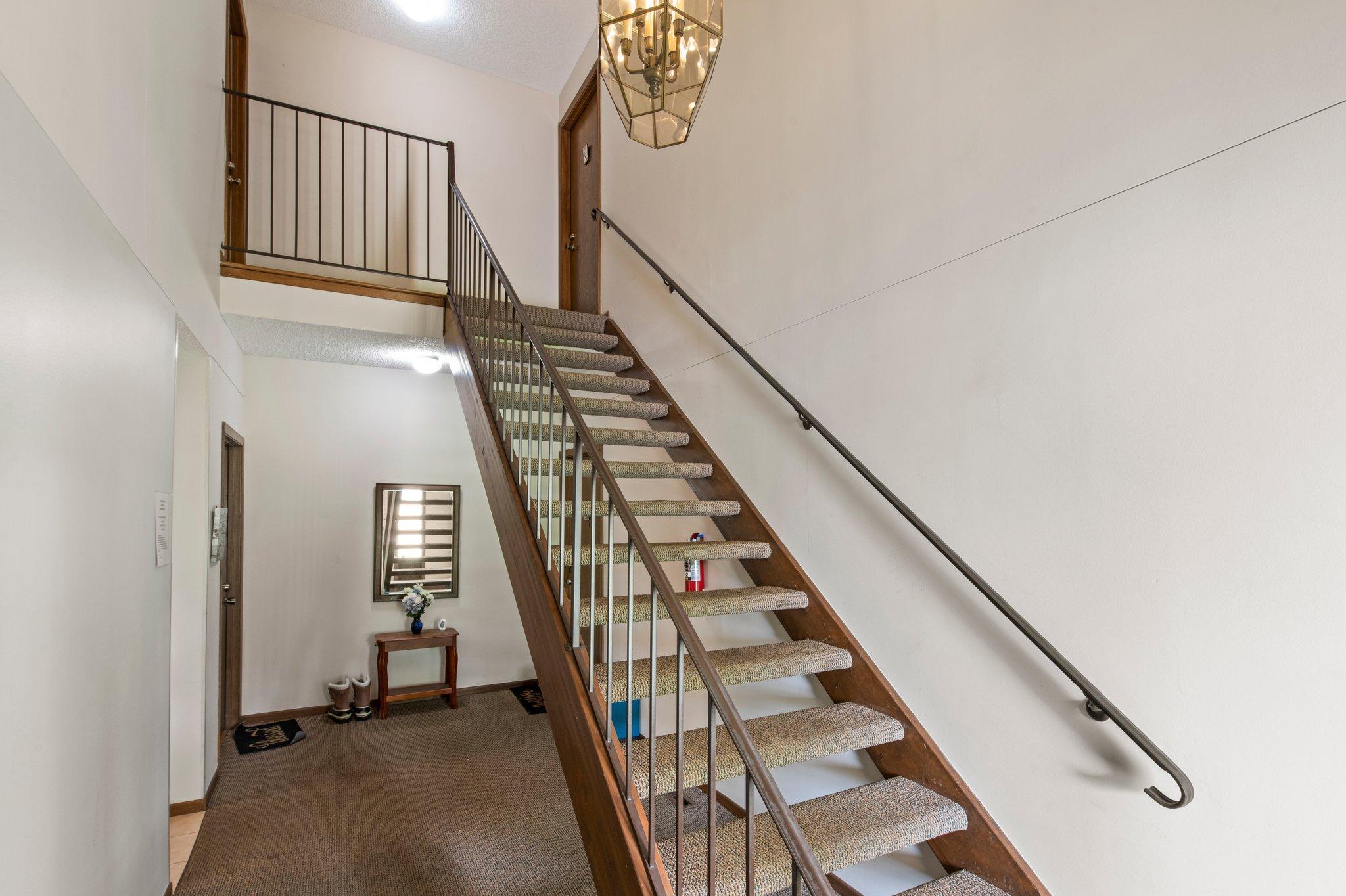 1889 Fox Ridge Road, Unit D West St. Paul, MN 55118 - Photo 3 of 34 Gallery Image 3