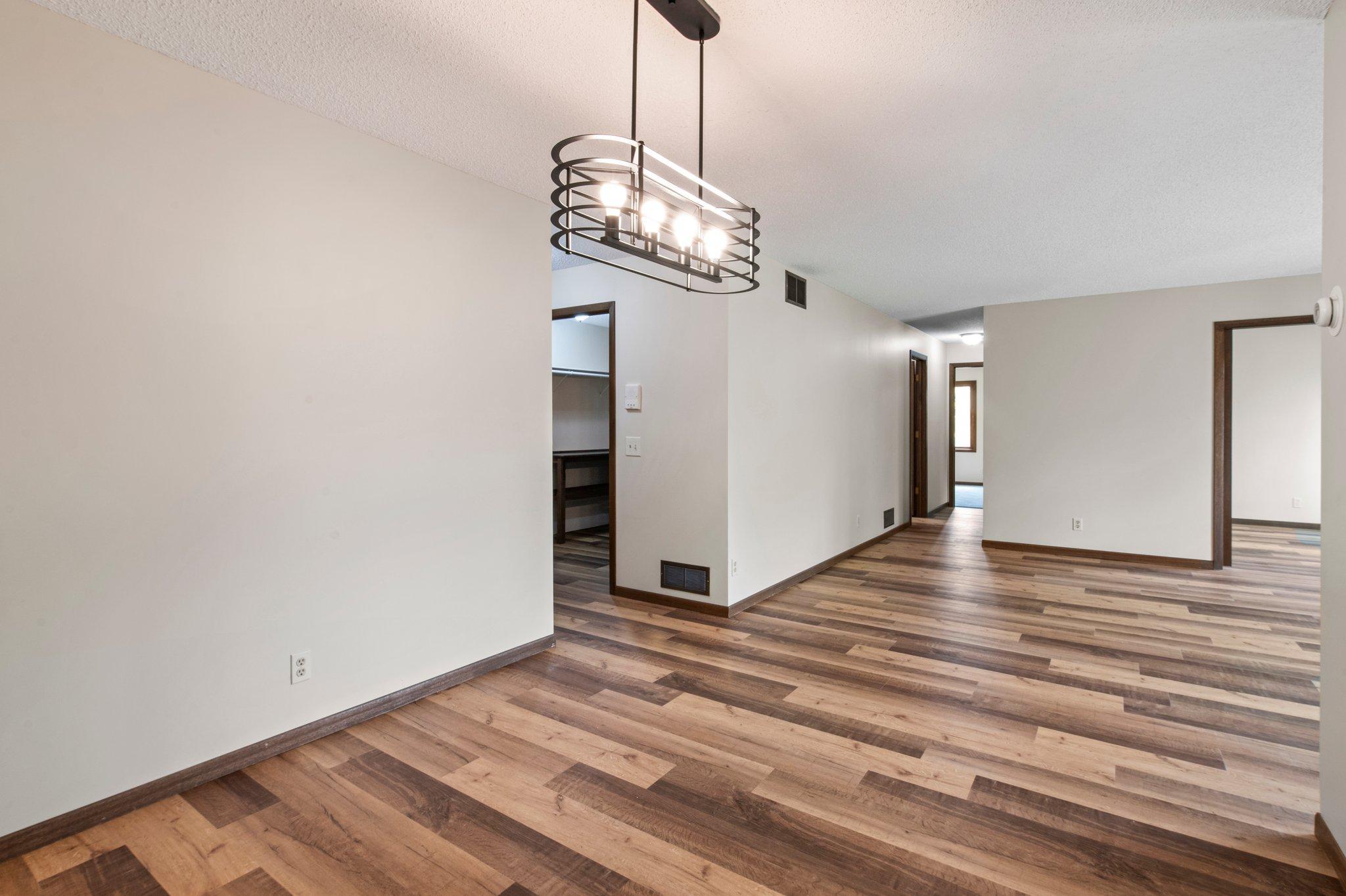 1889 Fox Ridge Road, Unit D West St. Paul, MN 55118 - Photo 7 of 34 Gallery Image 7