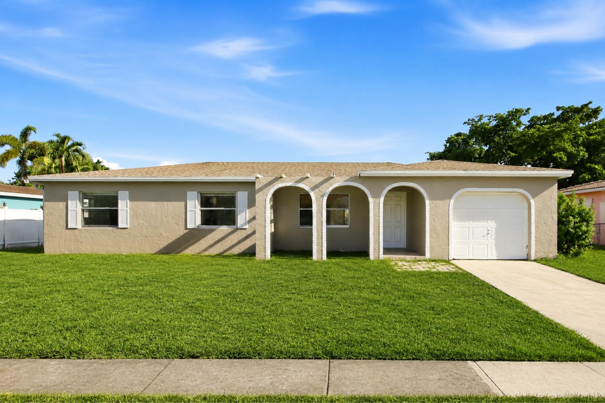 10894 Granite Street Boca Raton, FL 33428 - Photo 2 of 27 2