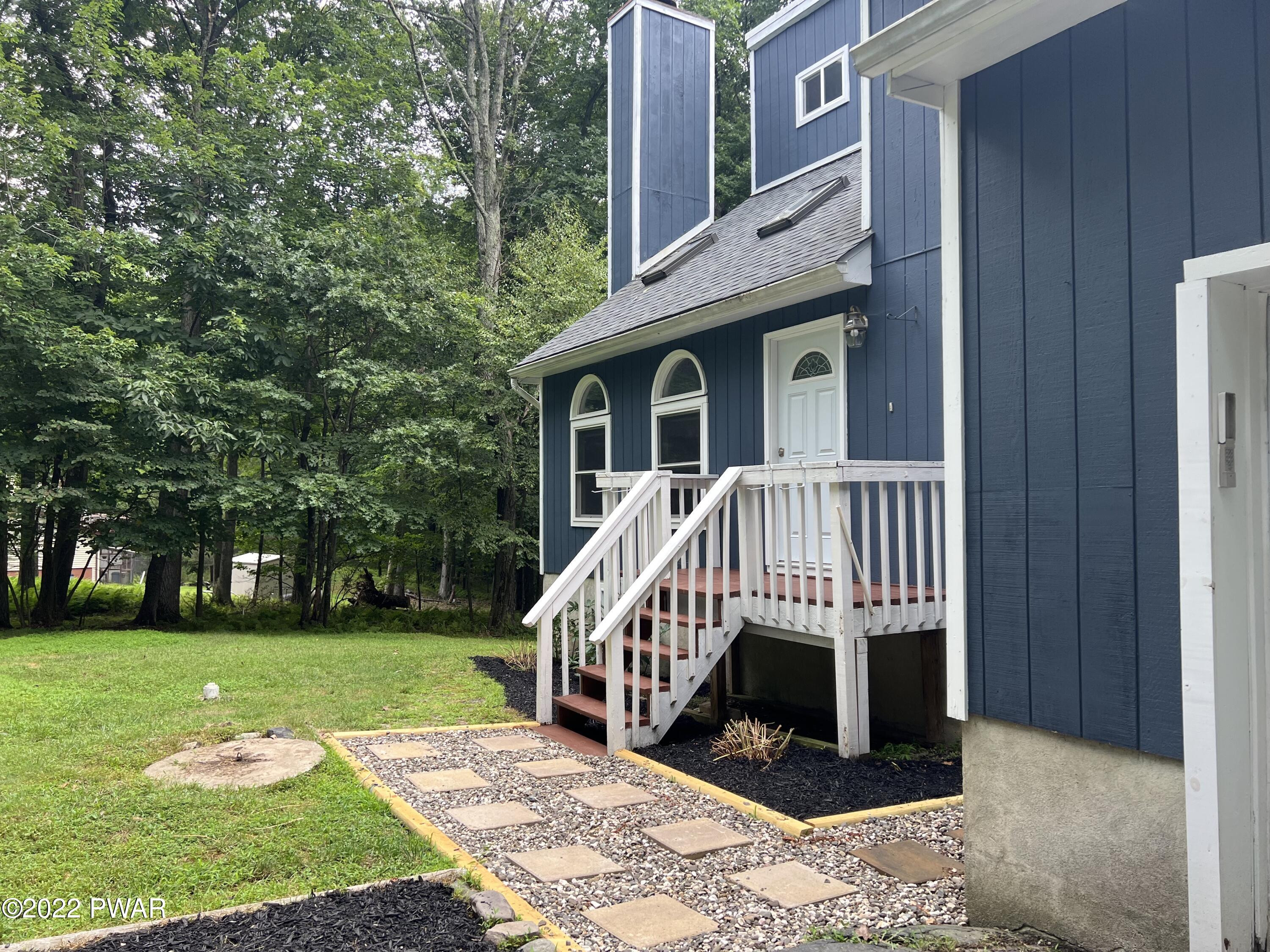 205 Traverse Road Dingmans Ferry, PA 18328 - Photo 4 of 30