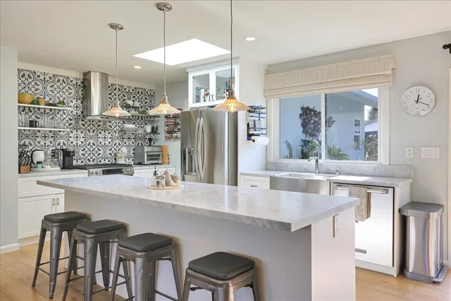 $2,495,000 | 3715 Brent Street, Santa Barbara, CA 93105