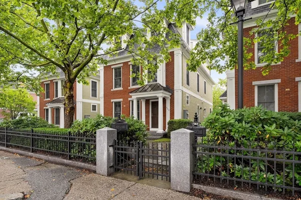 $899,000 | 743 Massachusetts Avenue, Unit 743, Arlington, MA 02476