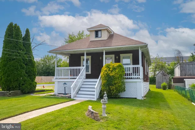 $204,900 | 202 Essex Avenue, Baltimore, MD 21221