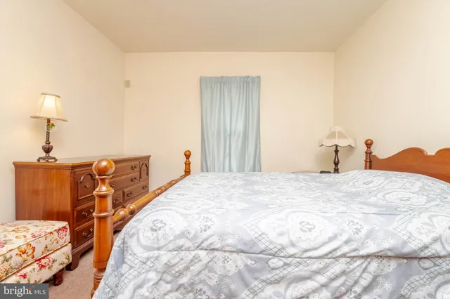 $204,900 | 202 Essex Avenue, Baltimore, MD 21221