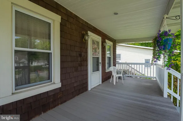 $204,900 | 202 Essex Avenue, Baltimore, MD 21221