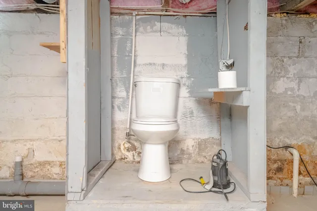 $204,900 | 202 Essex Avenue, Baltimore, MD 21221