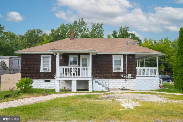 $204,900 | 202 Essex Avenue, Baltimore, MD 21221