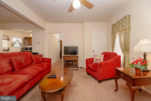 $204,900 | 202 Essex Avenue, Baltimore, MD 21221