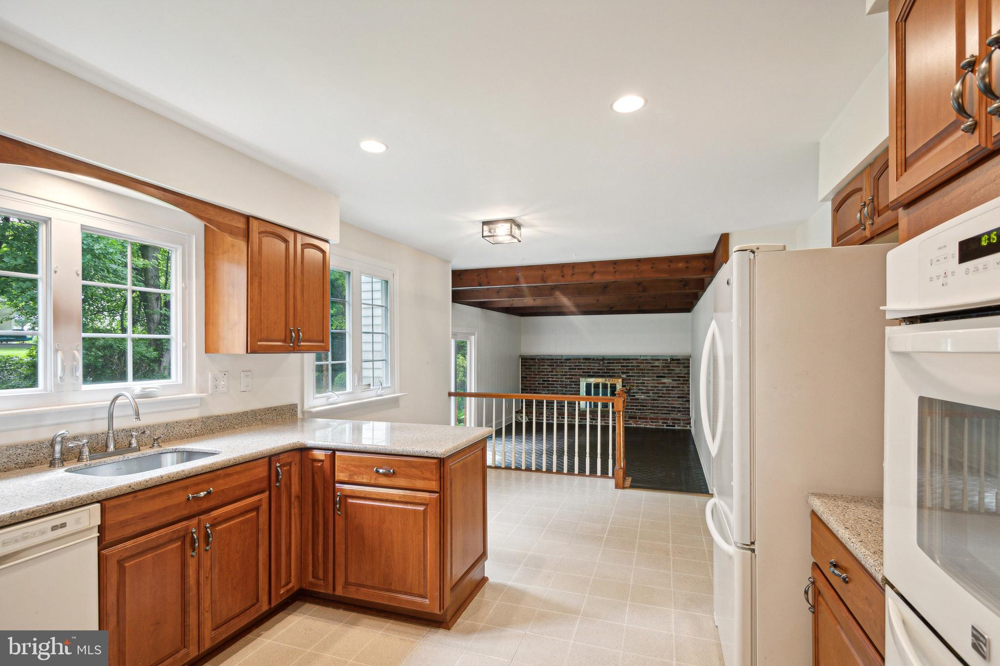 721 Liberty Road Mount Laurel, NJ 08054 - Photo 7 of 24