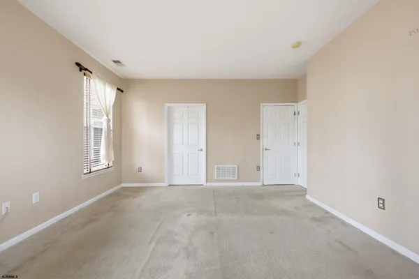 $305,000 | 127 Dover Court, Smithville, NJ 08205