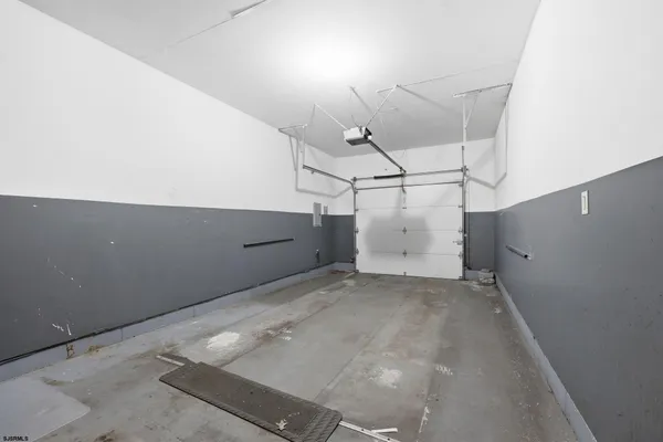 $305,000 | 127 Dover Court, Smithville, NJ 08205