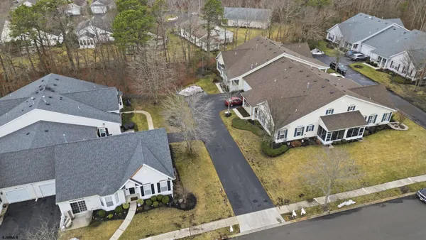 $305,000 | 127 Dover Court, Smithville, NJ 08205