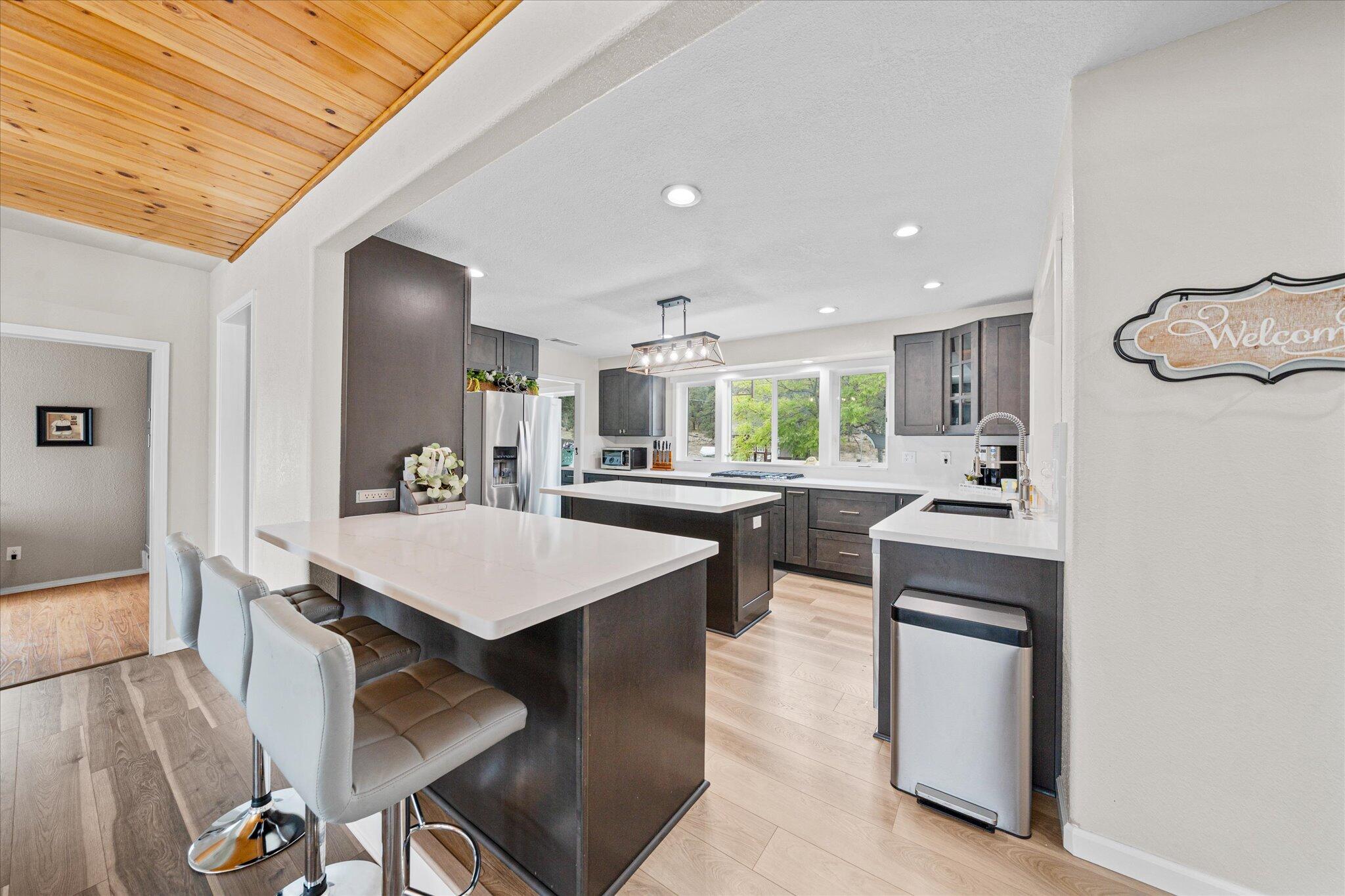 10190 Oak Run Road Oak Run, CA 96069 - Photo 15 of 78 Kitchen