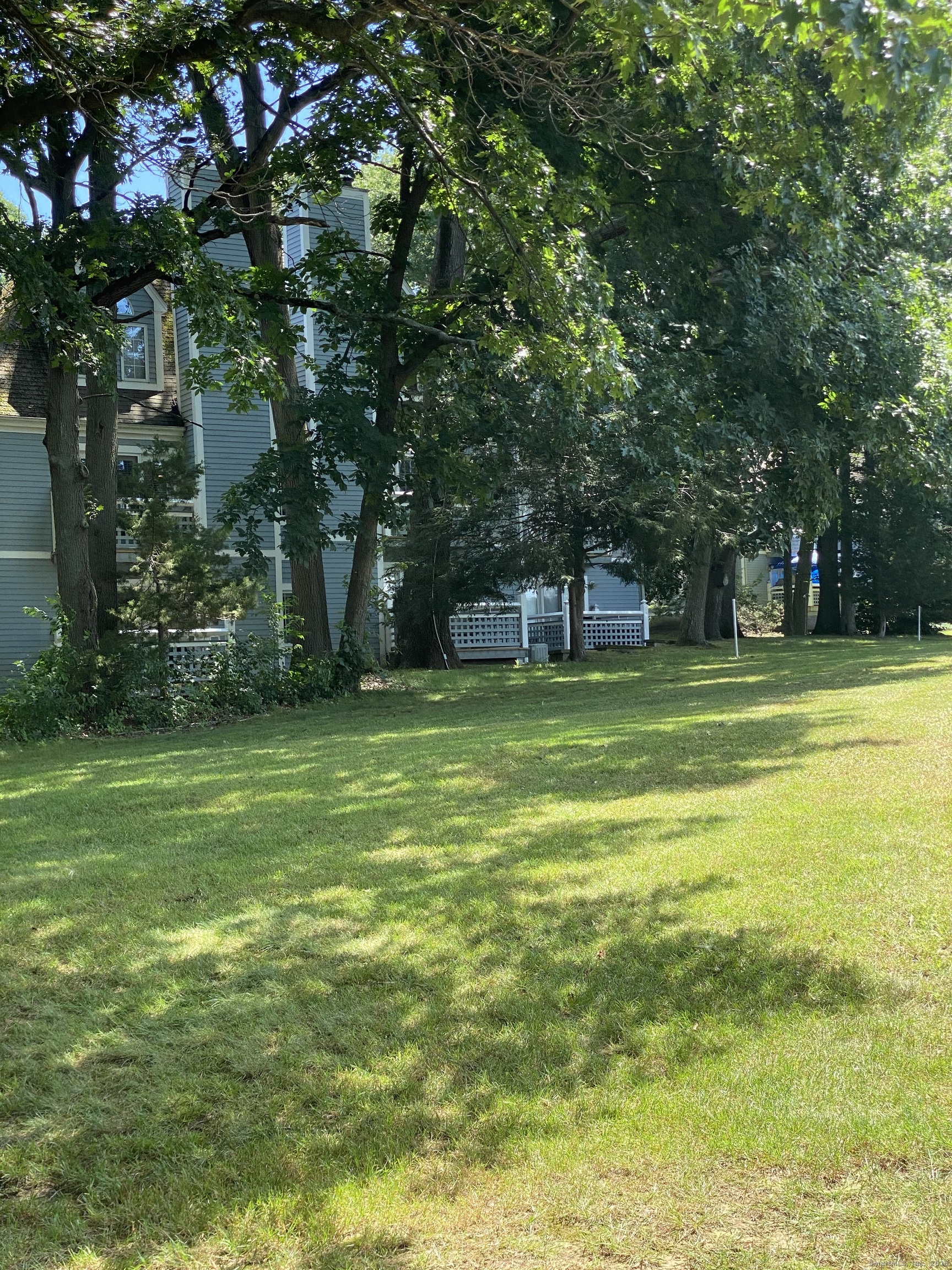523 Old Pond Lane, Unit 523 Norwich, CT 06360 - Photo 16 of 25 a view of a volley ball court