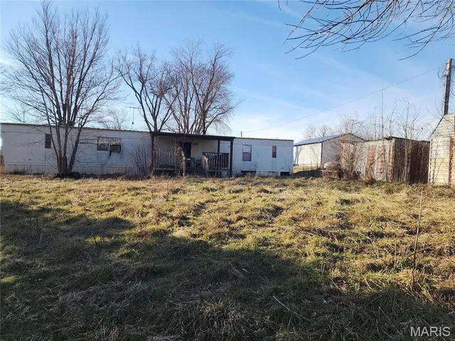 $104,900 | 19 Hurt Drive, Winfield, MO 63389