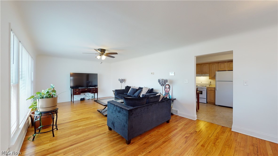 28756 Forest Road Willowick, OH 44095 - Photo 13 of 35