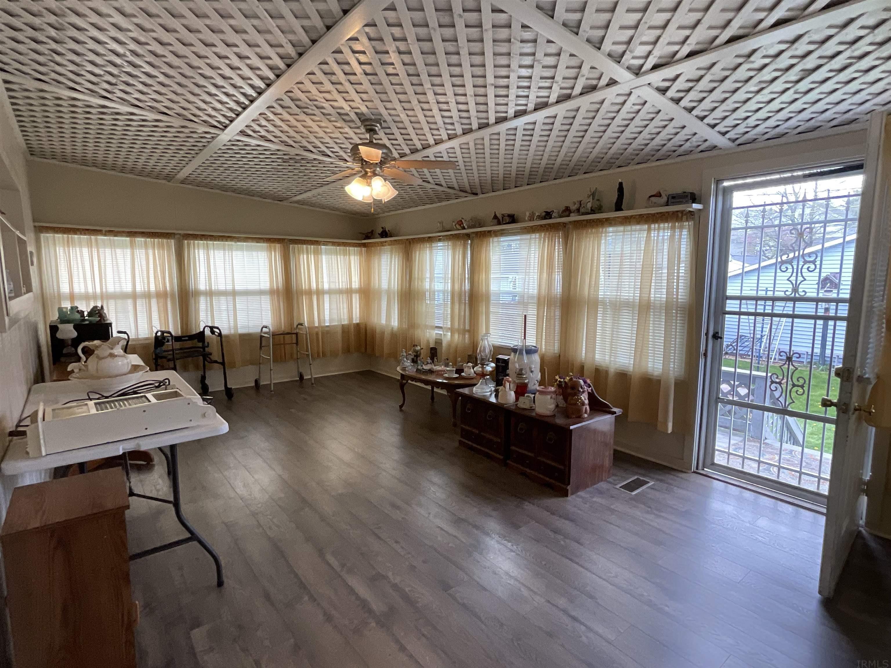 1226 Sinclair Street Fort Wayne, IN 46808 - Photo 14 of 35 Gallery Image 14