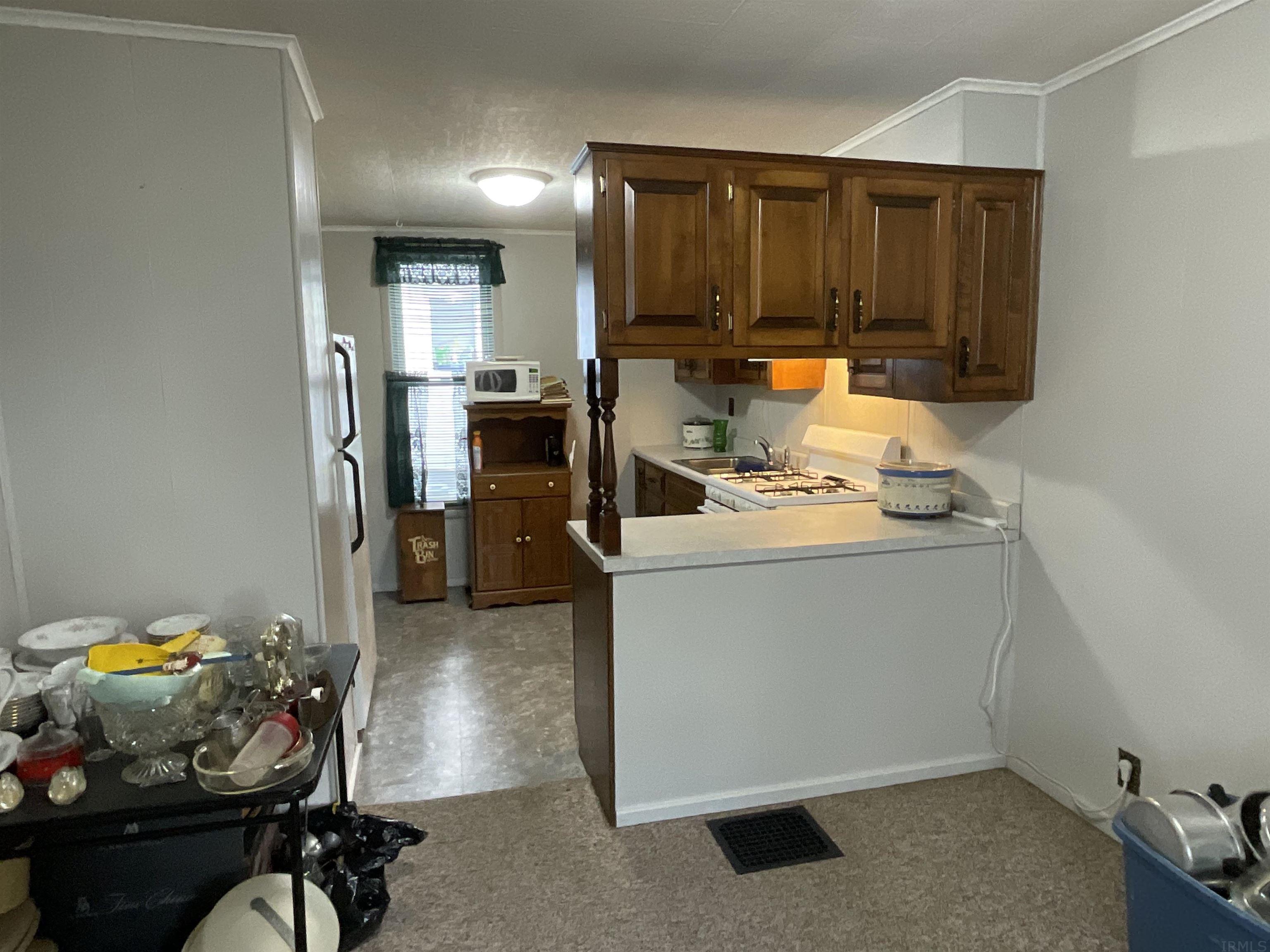 1226 Sinclair Street Fort Wayne, IN 46808 - Photo 10 of 35 Gallery Image 10