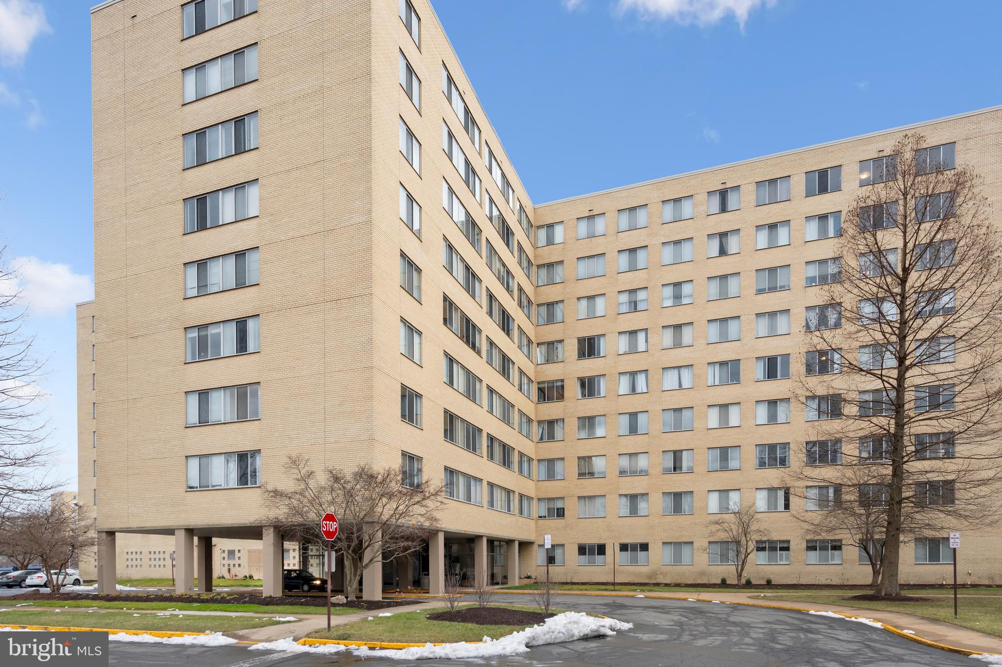 6641 Wakefield Drive, Unit 611, Alexandria, VA 22307 Compass