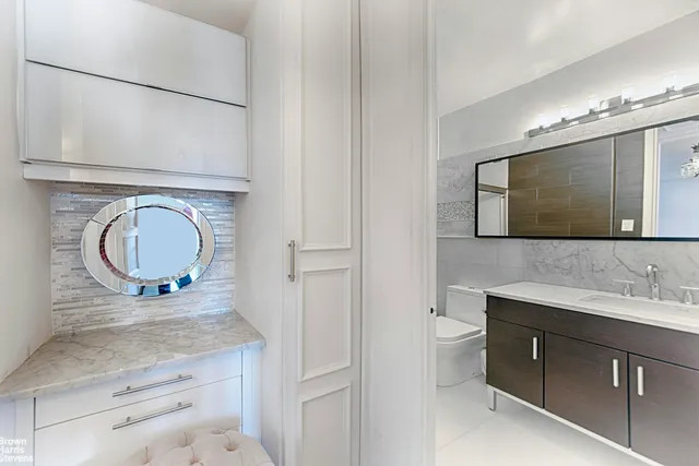 $1,259,000 | 300 East 40th Street, Unit 31C | Murray Hill