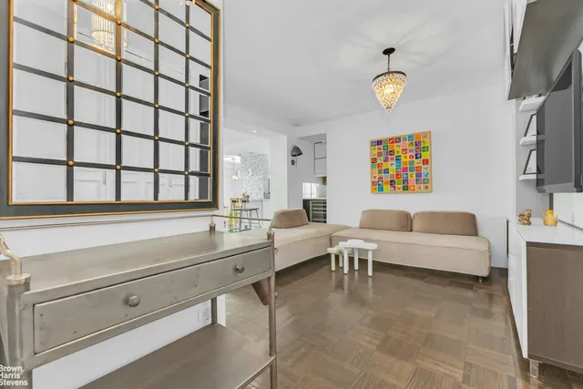 $1,259,000 | 300 East 40th Street, Unit 31C | Murray Hill
