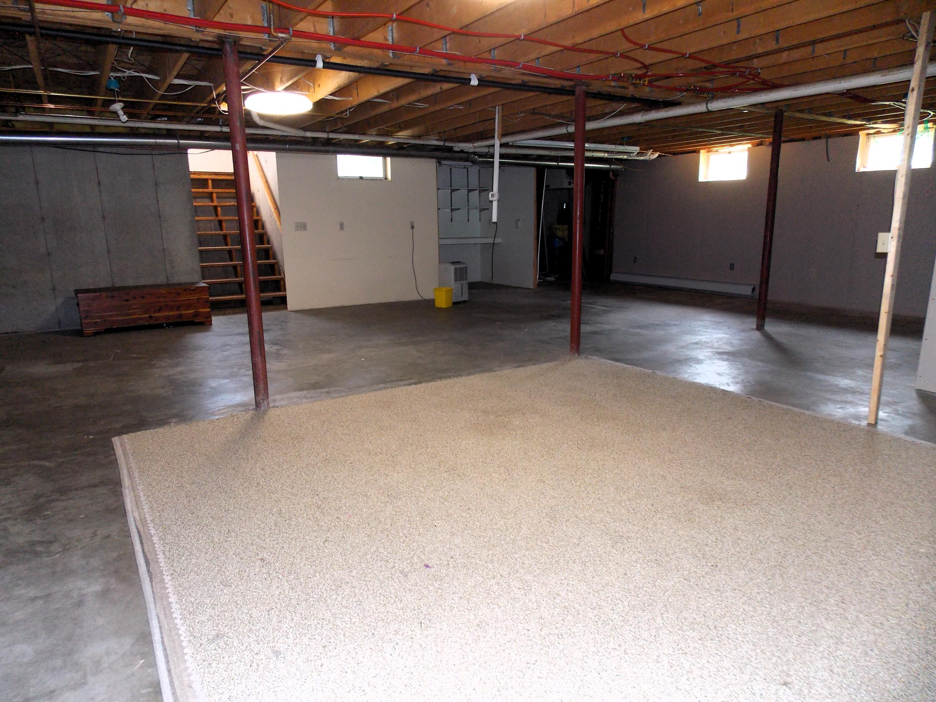 196 Fuller Road Hermon, ME 04401 - Photo 30 of 31 DSCN2296