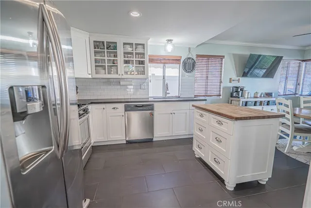 $675,000 | 20003 Nutcracker Place, Canyon Country, CA 91351