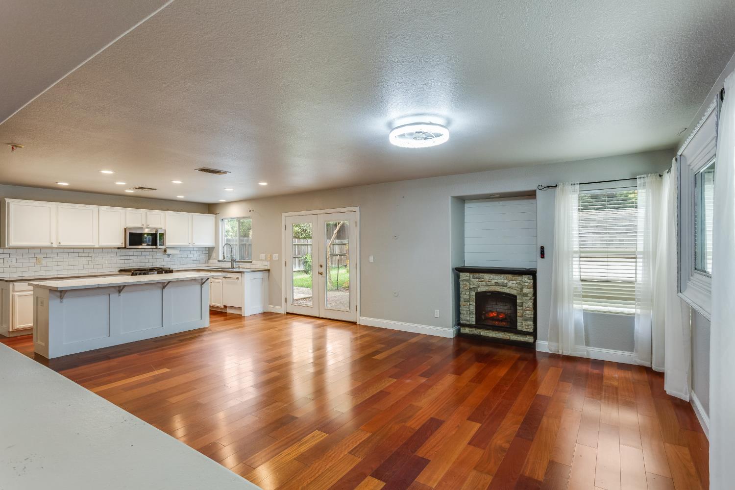 10969 Woolwich Way Mather, CA 95655 - Photo 29 of 57 Gallery Image 29