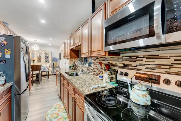 $6,500 | 661 Eagle Circle, Delray Beach, FL 33444