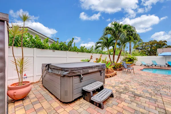 $6,500 | 661 Eagle Circle, Delray Beach, FL 33444