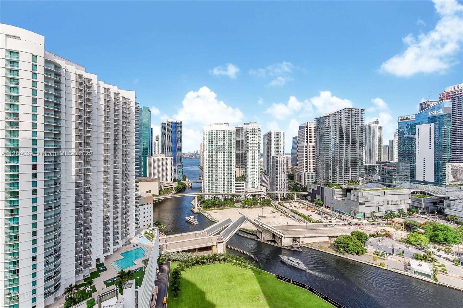 90 Southwest 3rd Street, Unit 3012 Miami, FL 33130 - Photo 1 of 16 a view of balcony with furniture and city view