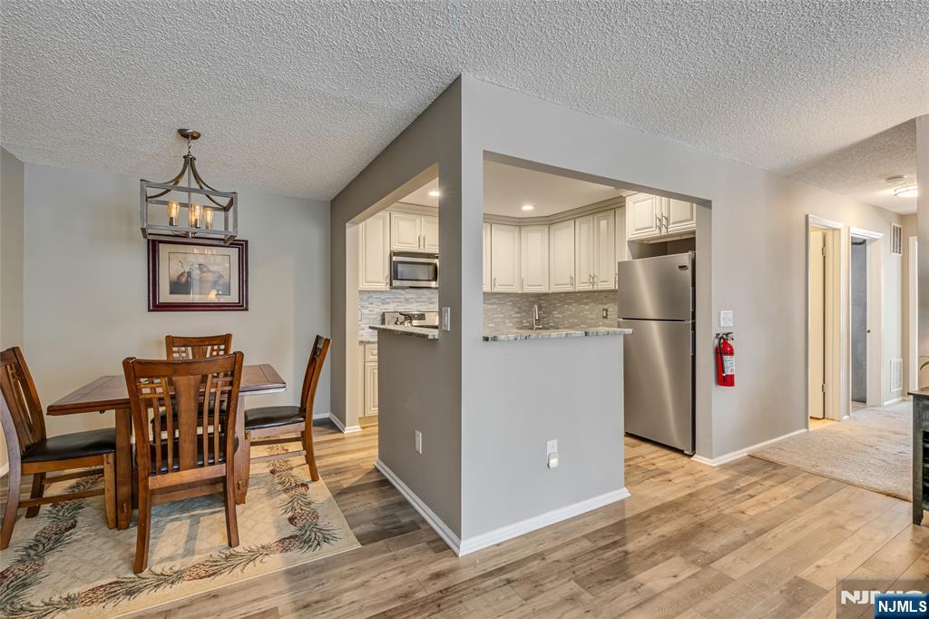 430 Poets Way, Unit 430 Mahwah, NJ 07430 - Photo 9 of 26