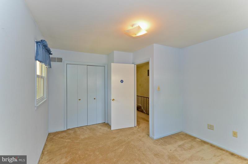 6810 Field Master Drive Springfield, VA 22153 - Photo 16 of 25 Bedroom #3