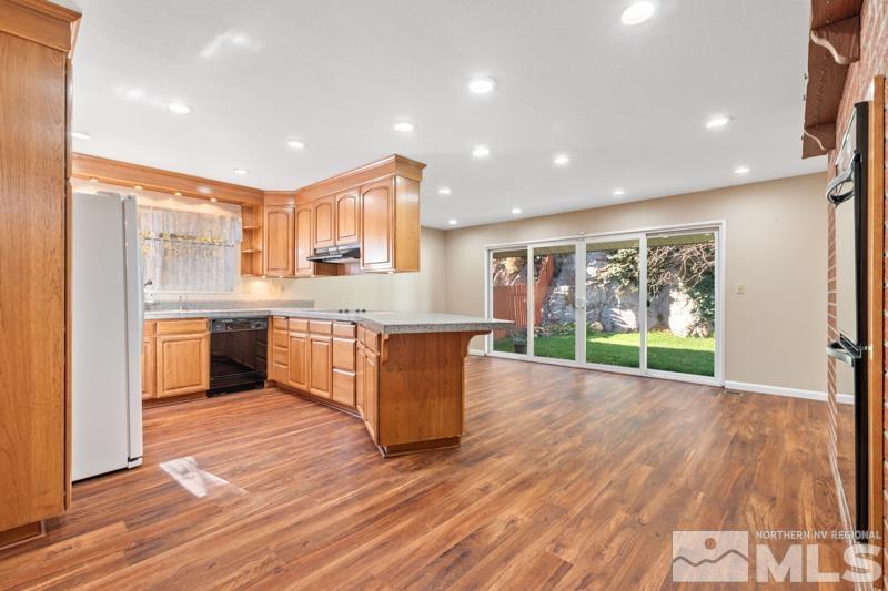 3565 Lodestar Lane Reno, NV 89503 - Photo 8 of 24 Photo 8