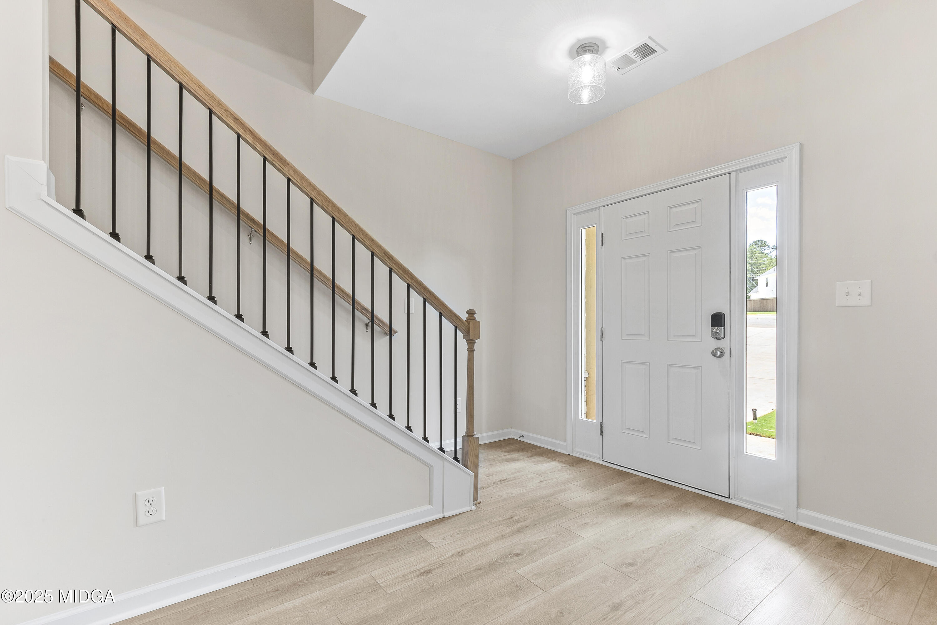2023 Camberle Court Forsyth, GA 31029 - Photo 3 of 55 07__AAA1882_mls