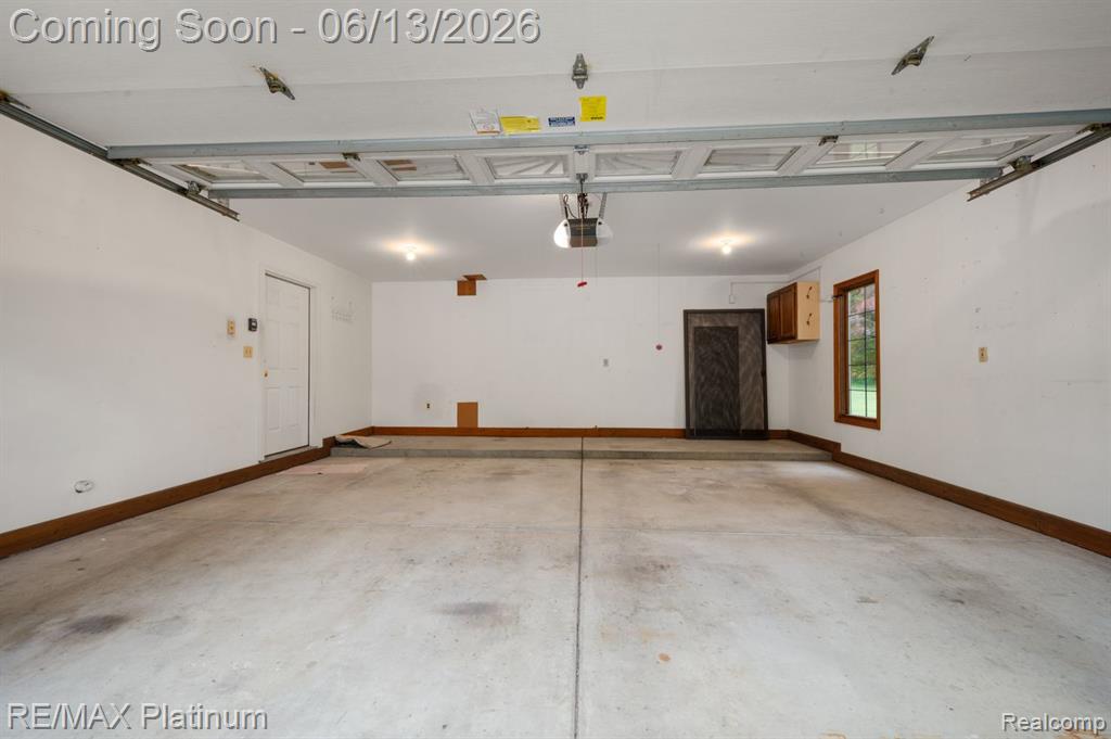 12902 Autumn Ridge Court Milford, MI 48380 - Photo 41 of 73