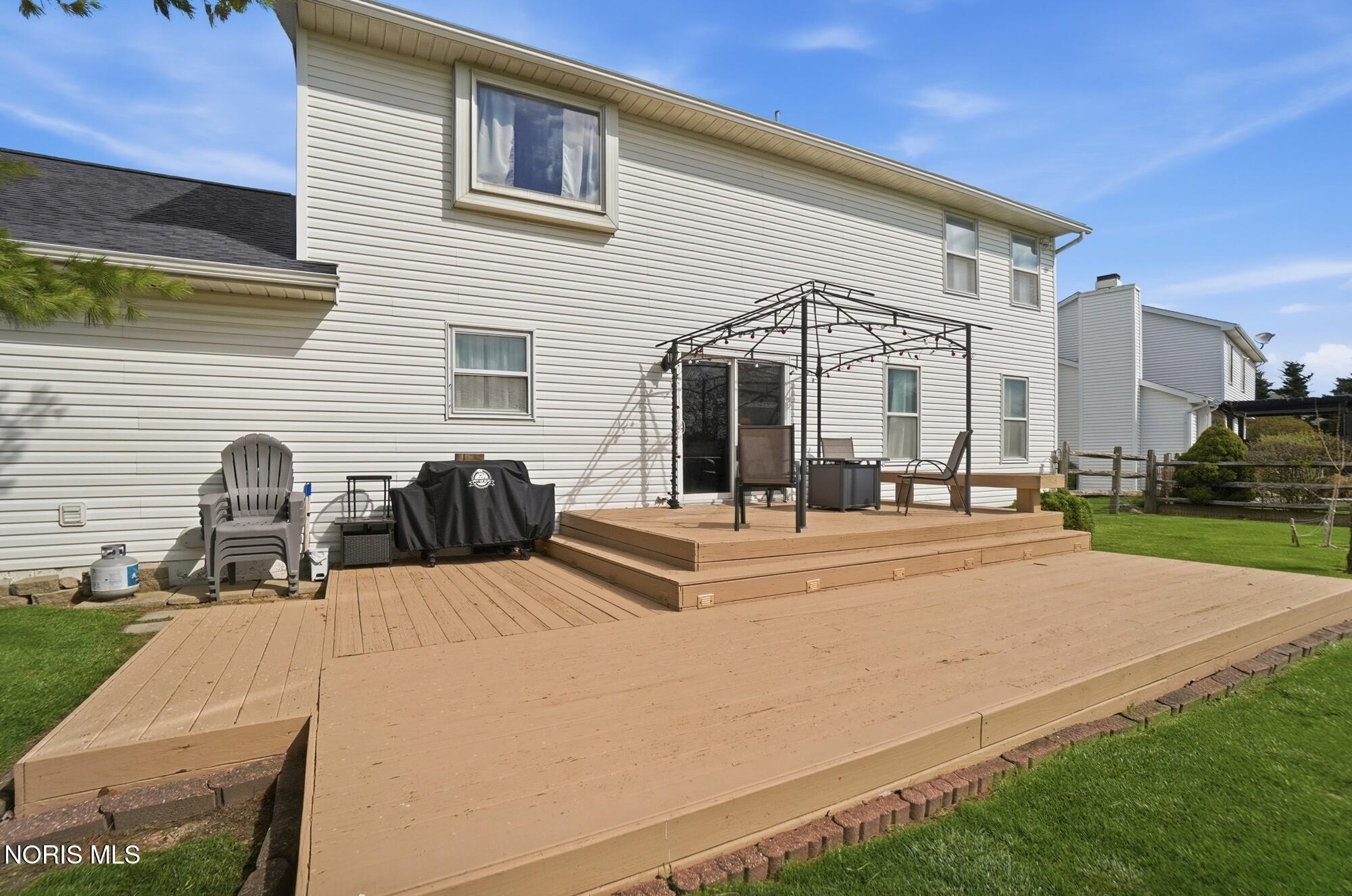 674 Harrison Road Perrysburg, OH 43551 - Photo 9 of 16 063