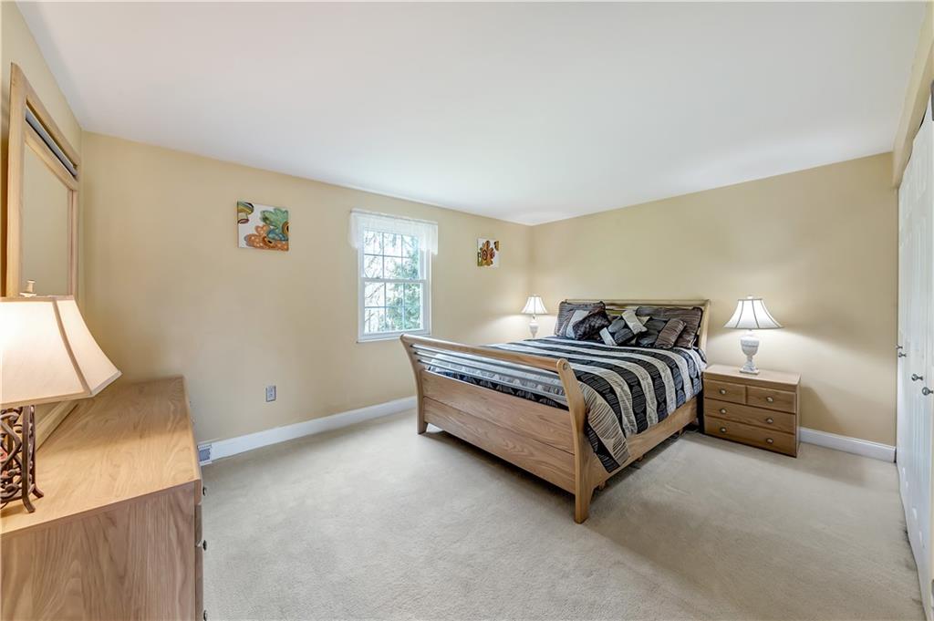 130 Lakeview Drive McKees Rocks, PA 15136 - Photo 17 of 25 Gallery Image 17