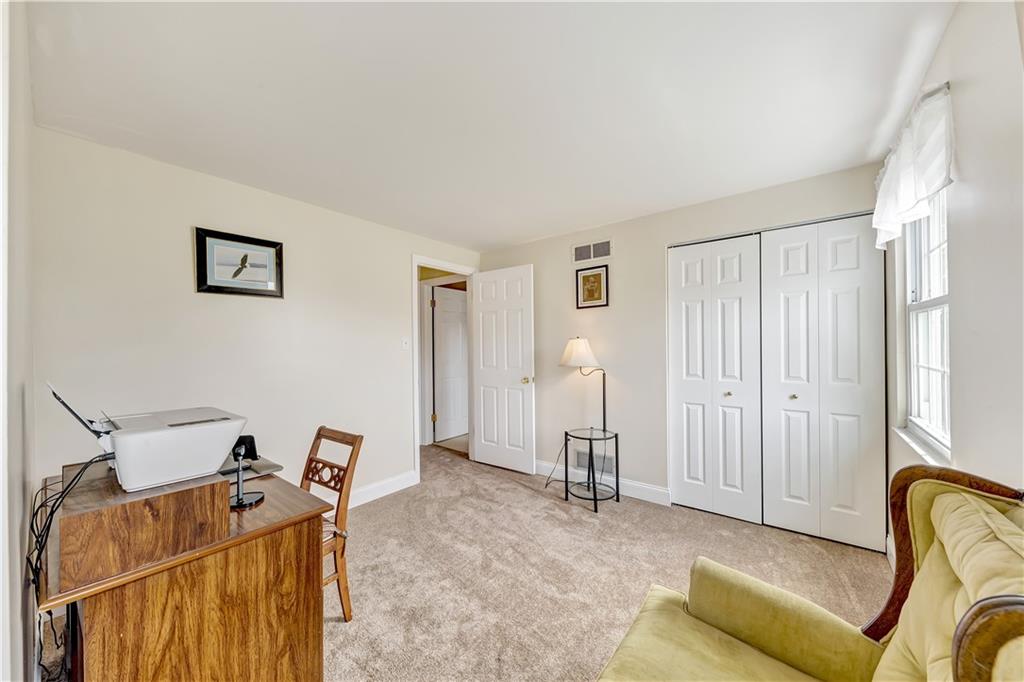 130 Lakeview Drive McKees Rocks, PA 15136 - Photo 20 of 25 Gallery Image 20