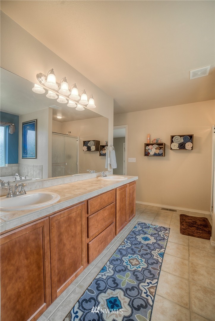 18219 Wild Violet Lane Southwest Rochester, WA 98579 - Photo 18 of 25