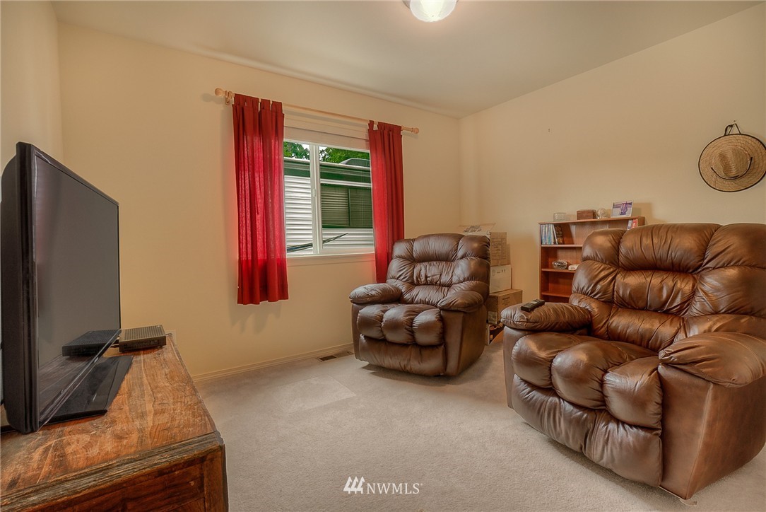 18219 Wild Violet Lane Southwest Rochester, WA 98579 - Photo 20 of 25