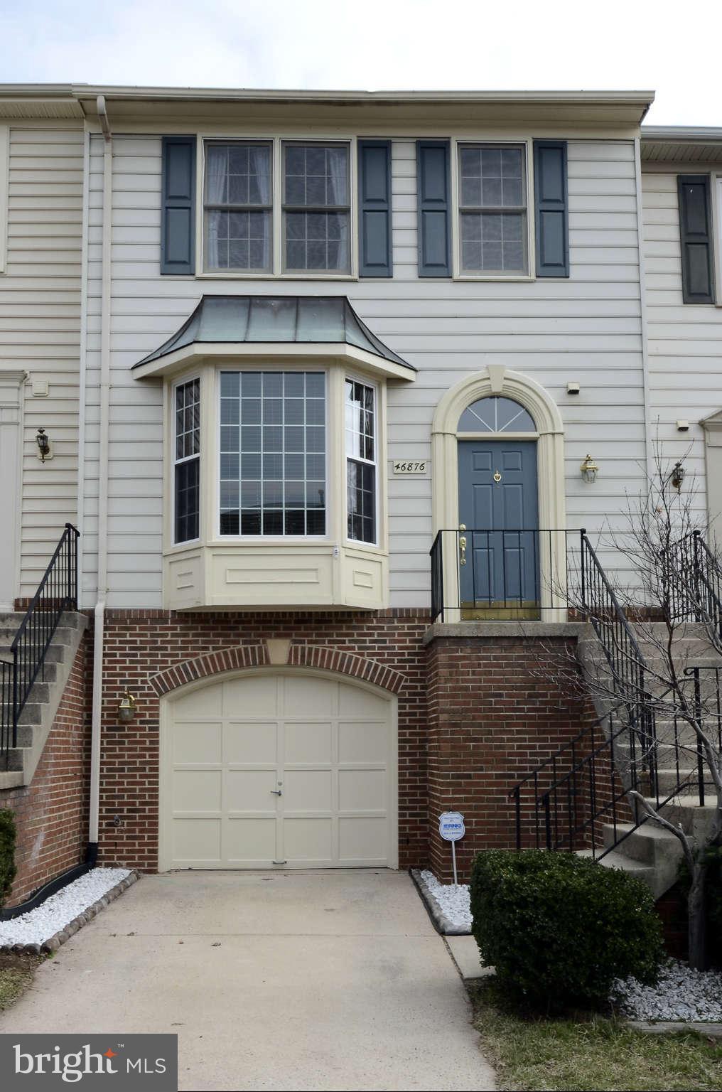 46876 Rabbitrun Terrace Sterling, VA 20164 - Photo 1 of 17 Exterior (Front)